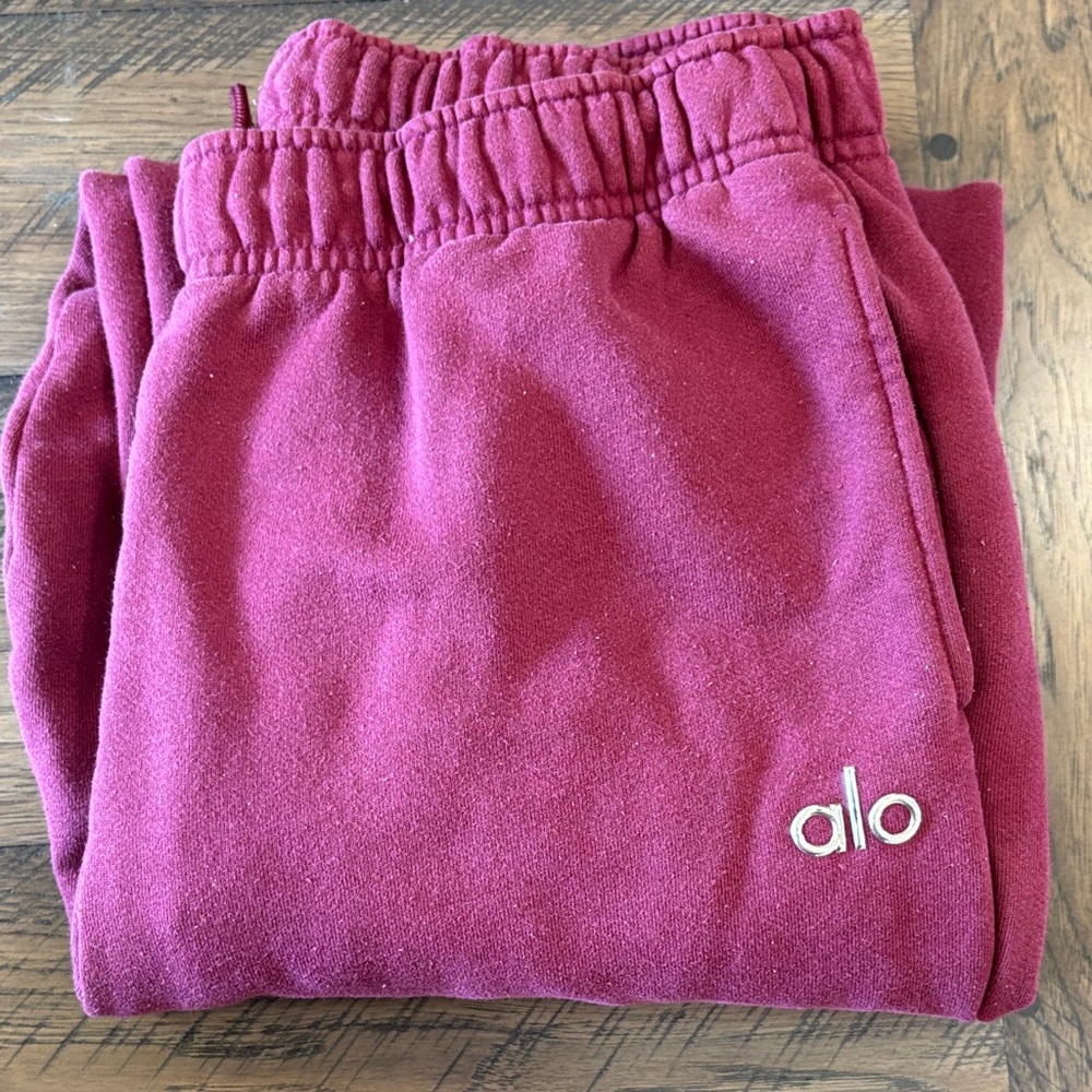 Alo Burgundy Accolade Jogger Sweatpants - Picture 4 of 4